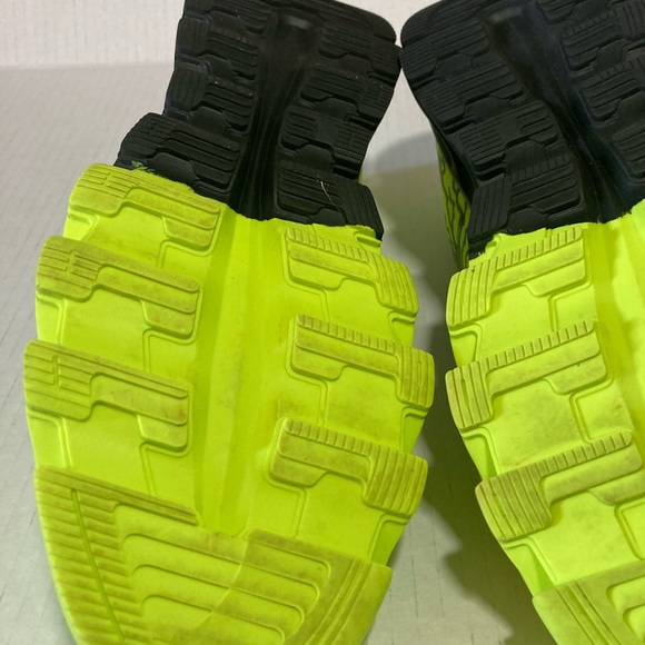 UMYOGO Lighting Sneakers Sz 39 (runs smaller) - Picture 12 of 13